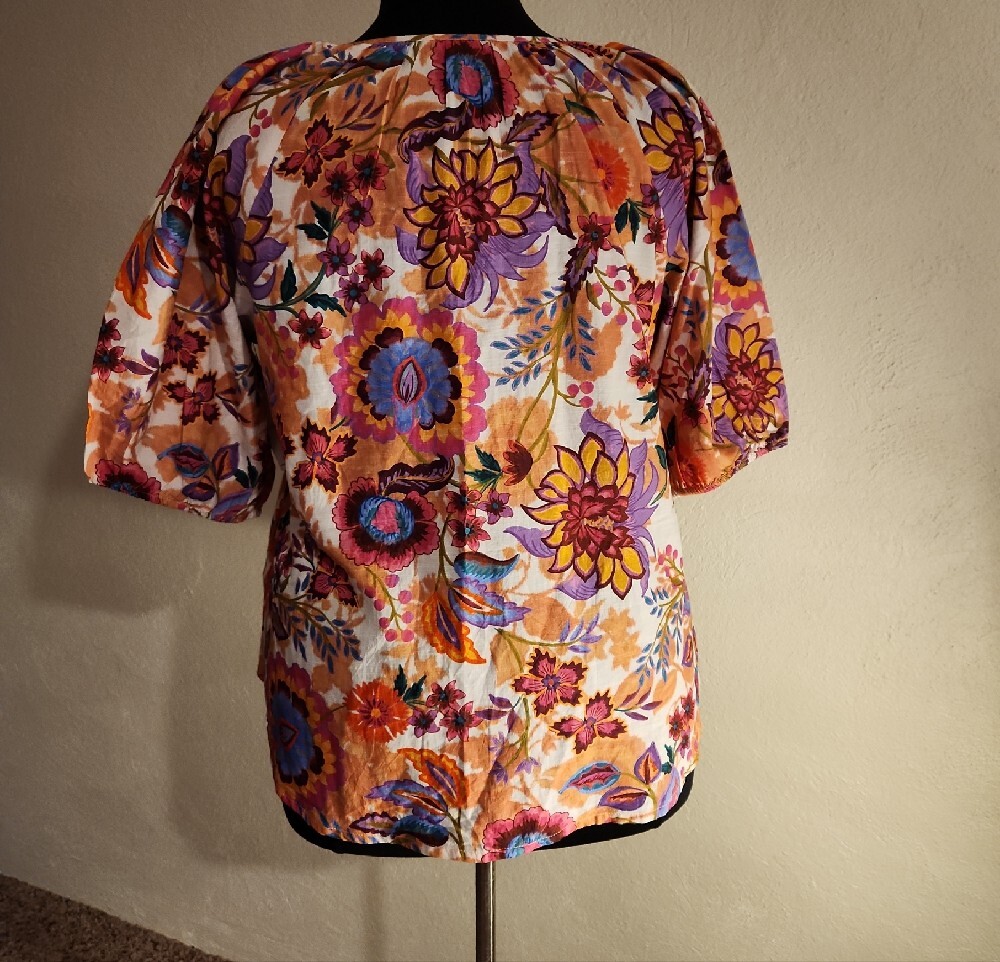 Liverpool Multicolor Floral Split Neck Button Front Blouse Size 1X - Picture 3 of 12